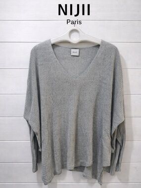 NIJII PARIS Grey Asymmetrical Ribbed Top – Size 38